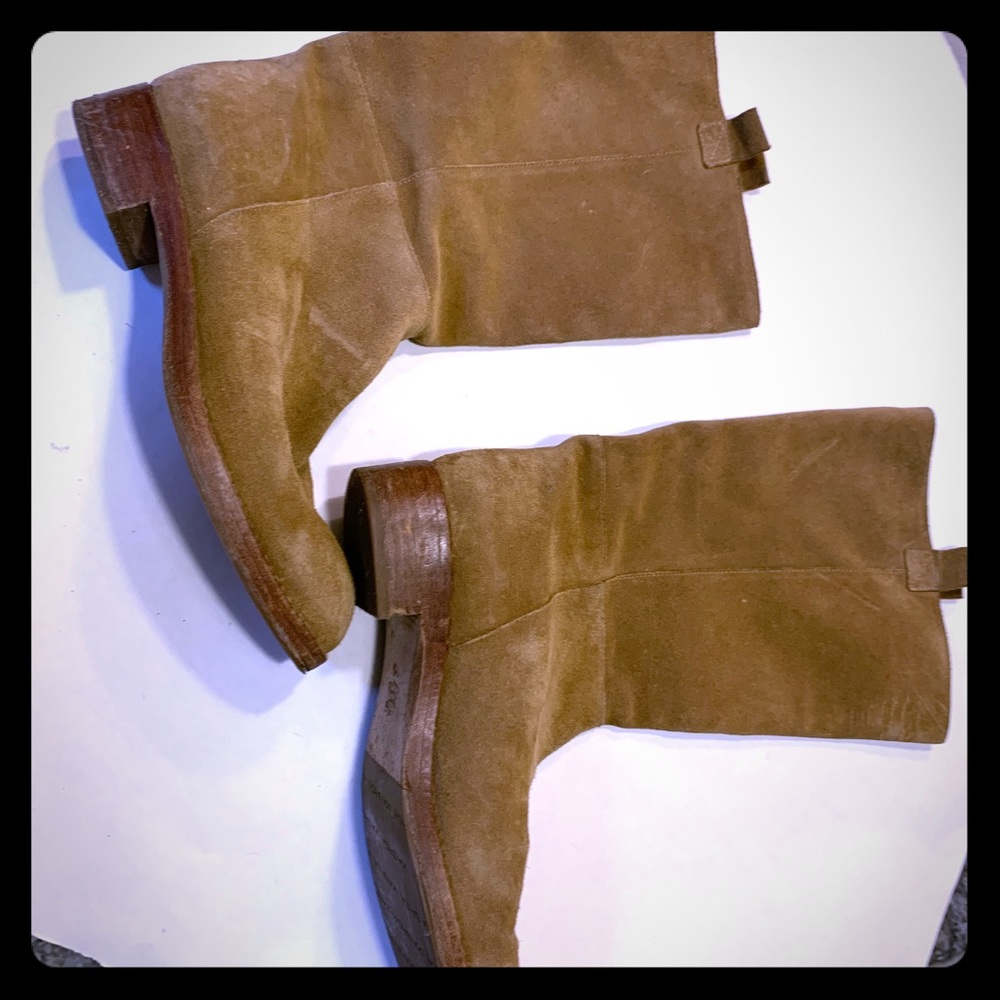 Mid calf suede boots tan